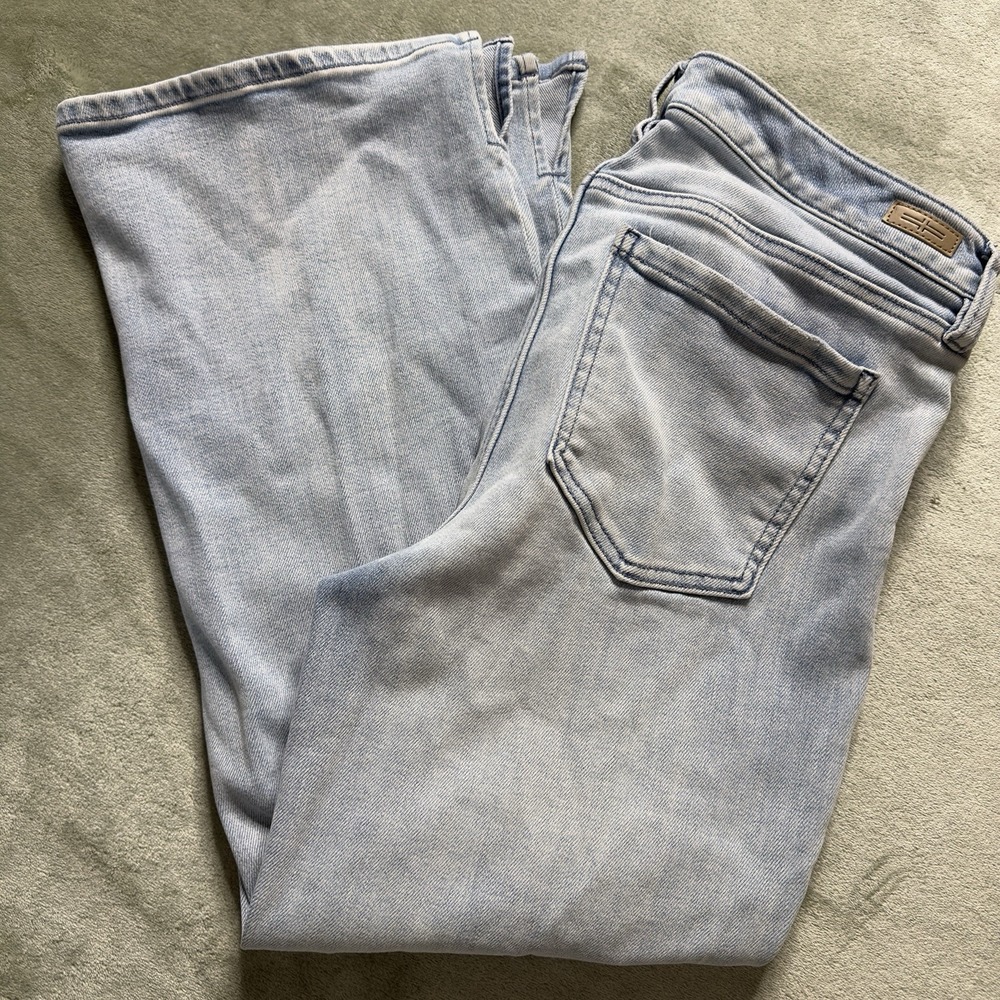 Women's Liverpool Hannah Crop Flare Jeans, Size 10/30 - Picture 3 of 8